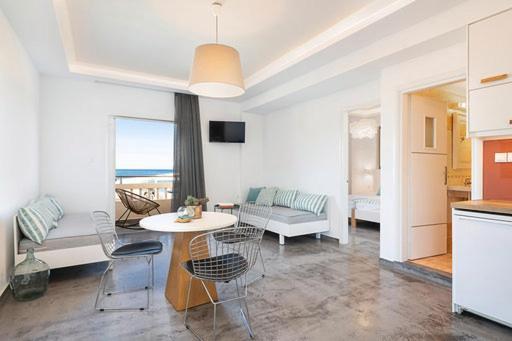ستالوس Tropicana Beach Resort المظهر الخارجي الصورة